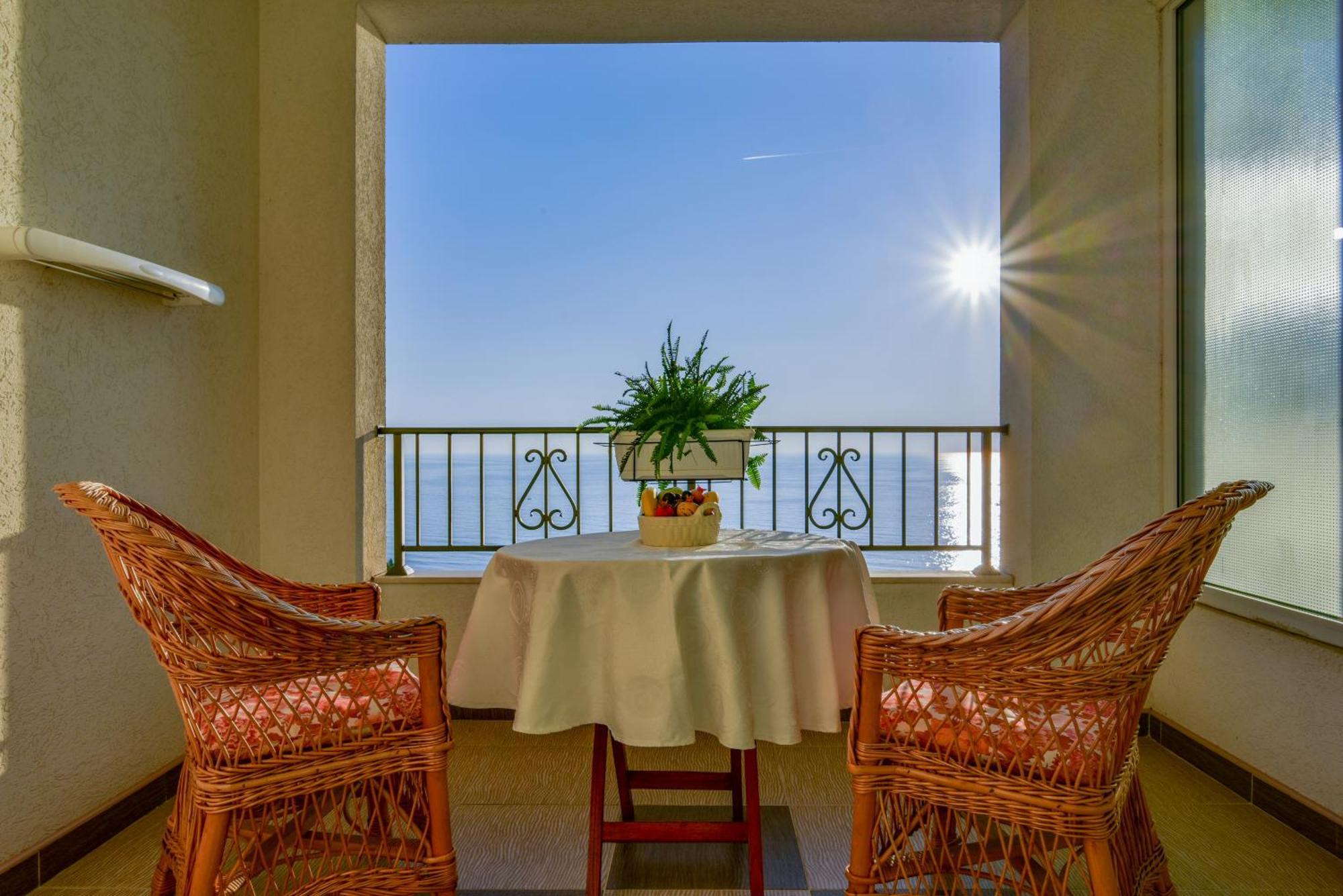 Apartments Leut Ilha Ilha Sveti Stefan Quarto foto