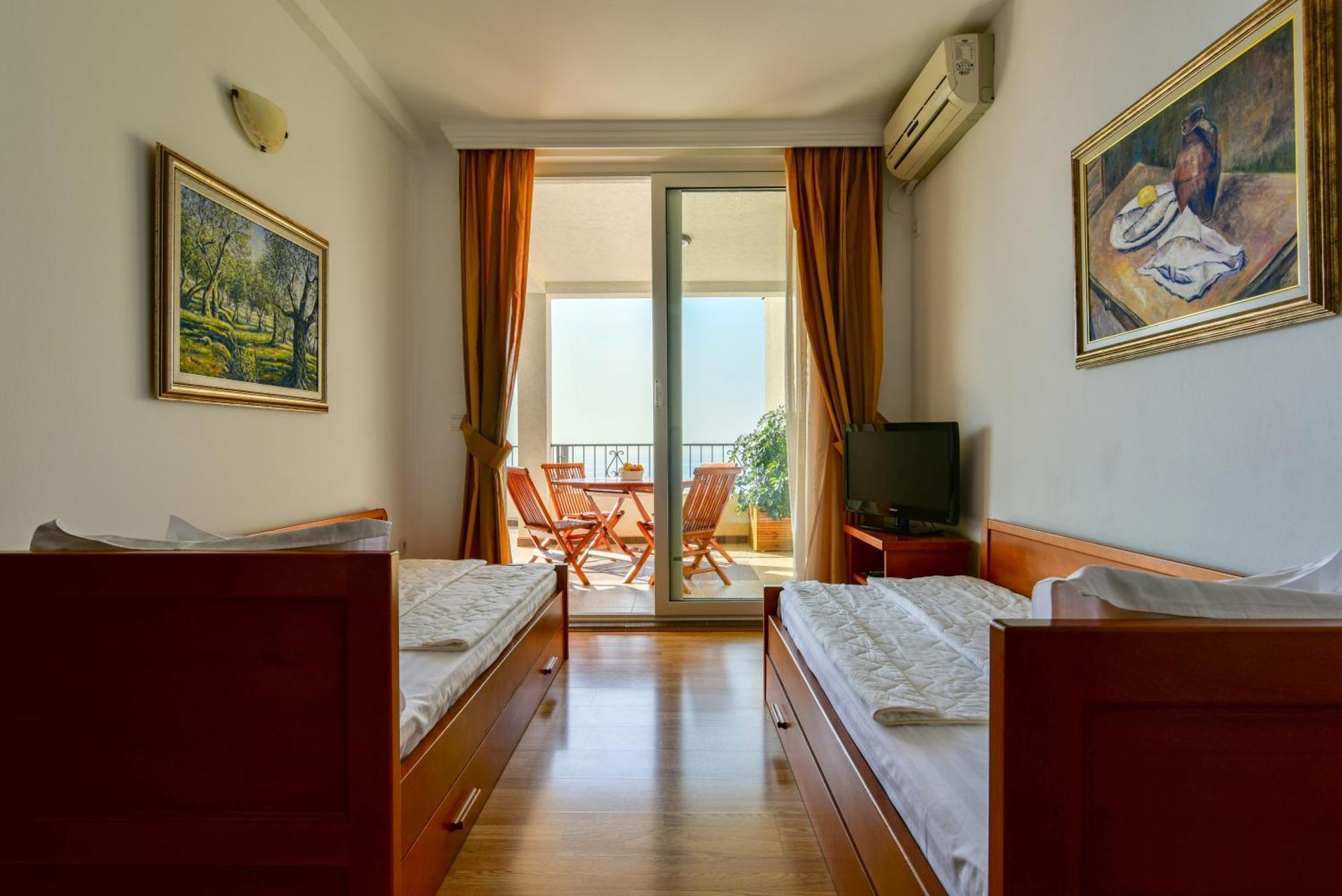 Apartments Leut Ilha Ilha Sveti Stefan Quarto foto